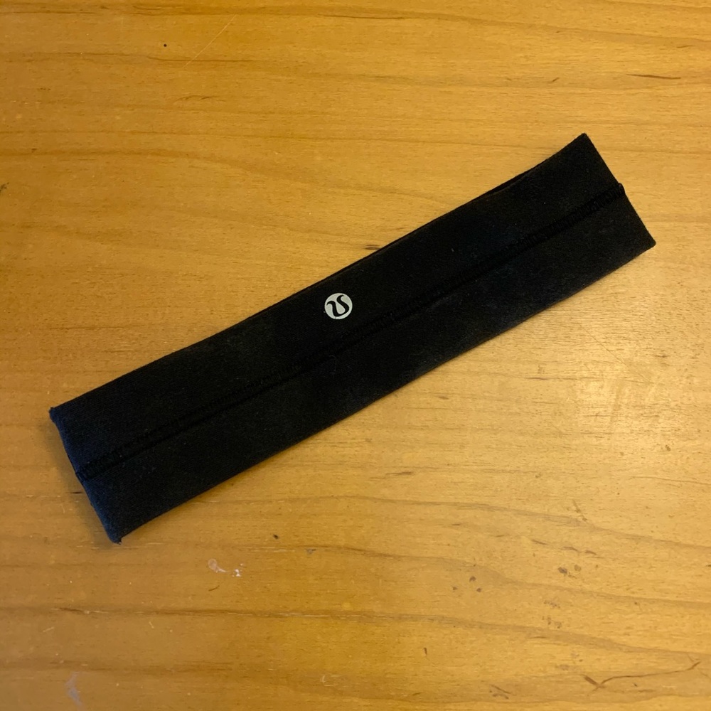 Black thick lululemon headband